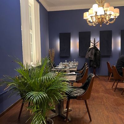 Megaron interior