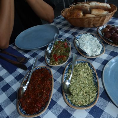 Duble Meze Grill interior