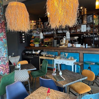Le Petit Café am Zoo interior