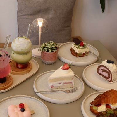 Richard Diana Patisserie interior