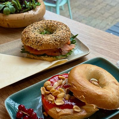 Bagel Your Life interior